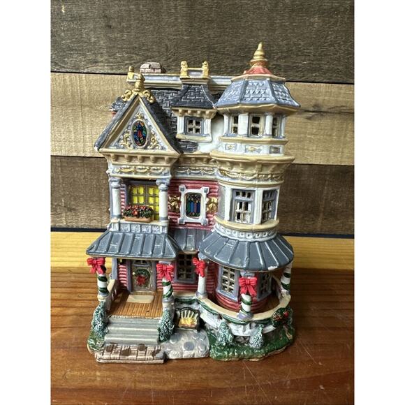Enchanted Forest Christmas Village Taylor Residence Hard To Find - Picture 1 of 7